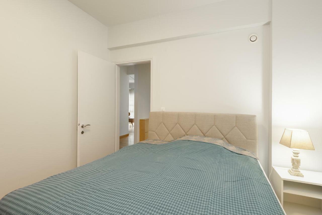 Brand-New Modern Flat In Heart Of City Thessaloniki Buitenkant foto