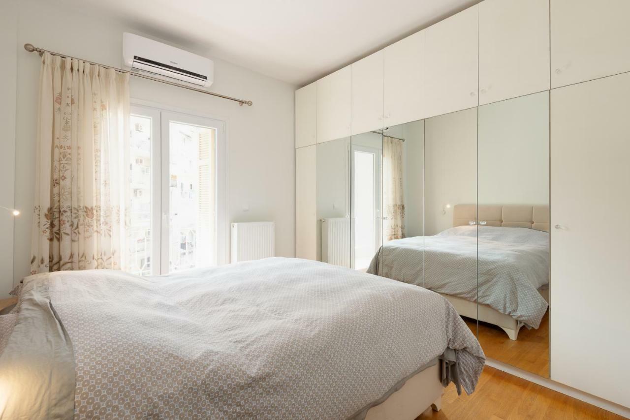 Brand-New Modern Flat In Heart Of City Thessaloniki Buitenkant foto